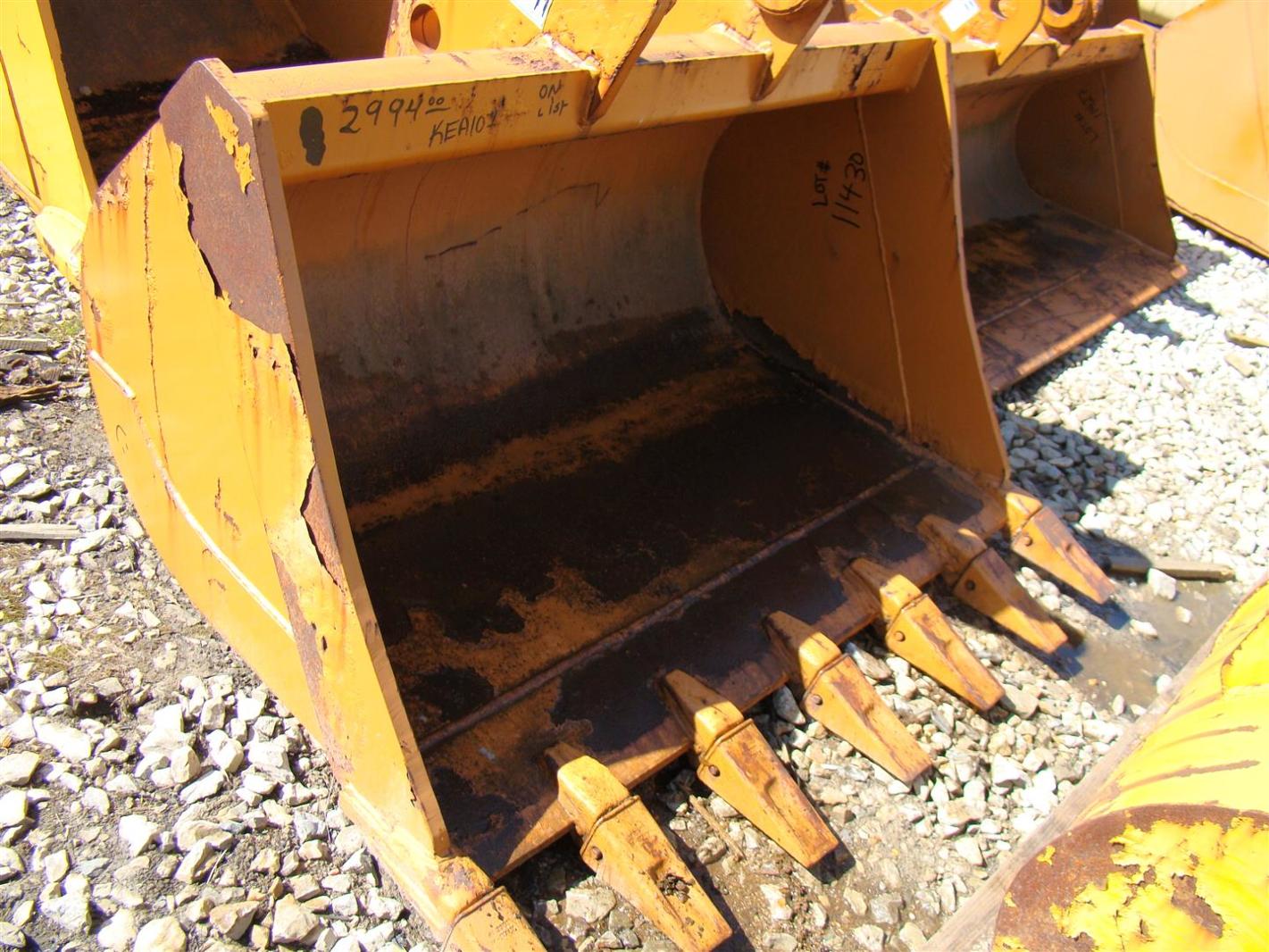 SEC 60" Excavator Bucket 80mm Pins x 311mm CAT 318, 320, 322 C/N6060