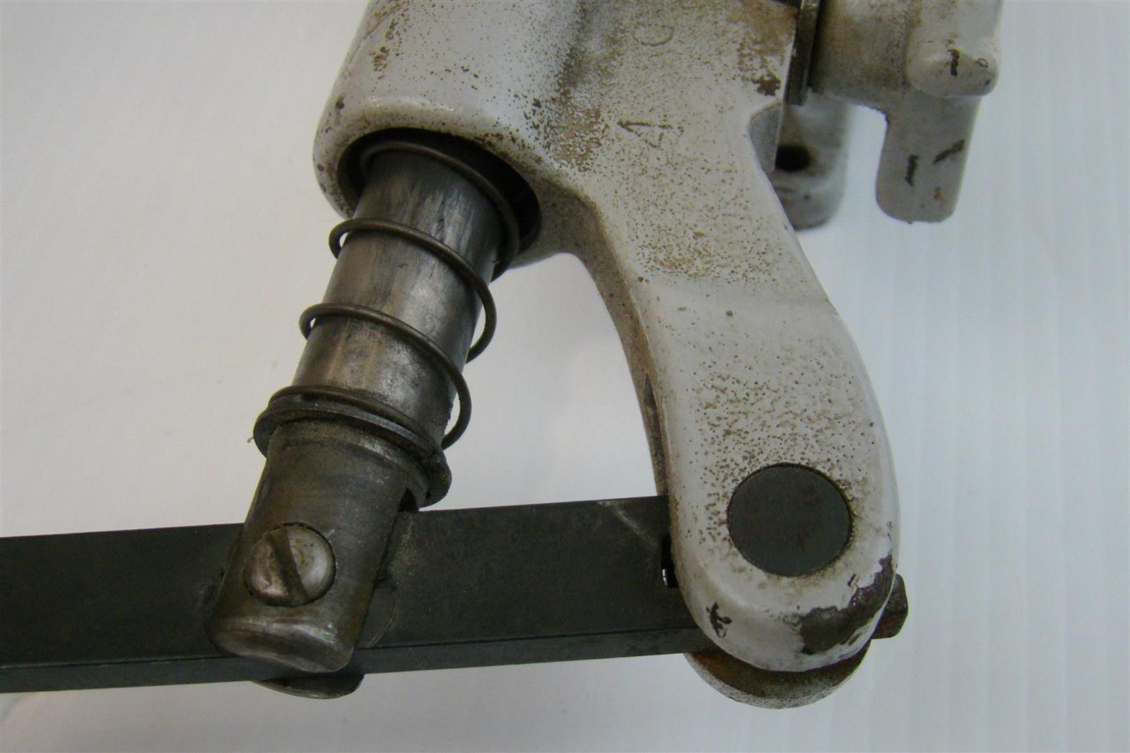 Sioux Tools Inc. Valve Grinding Tooling 1713C