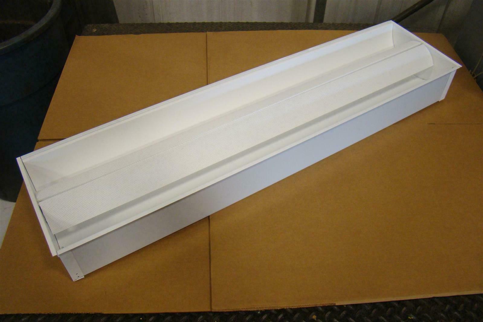 cfi fluorescent t8 light fixture 4 39 277v qvs1gpf0s232277s0 cfi lighting fixtures
