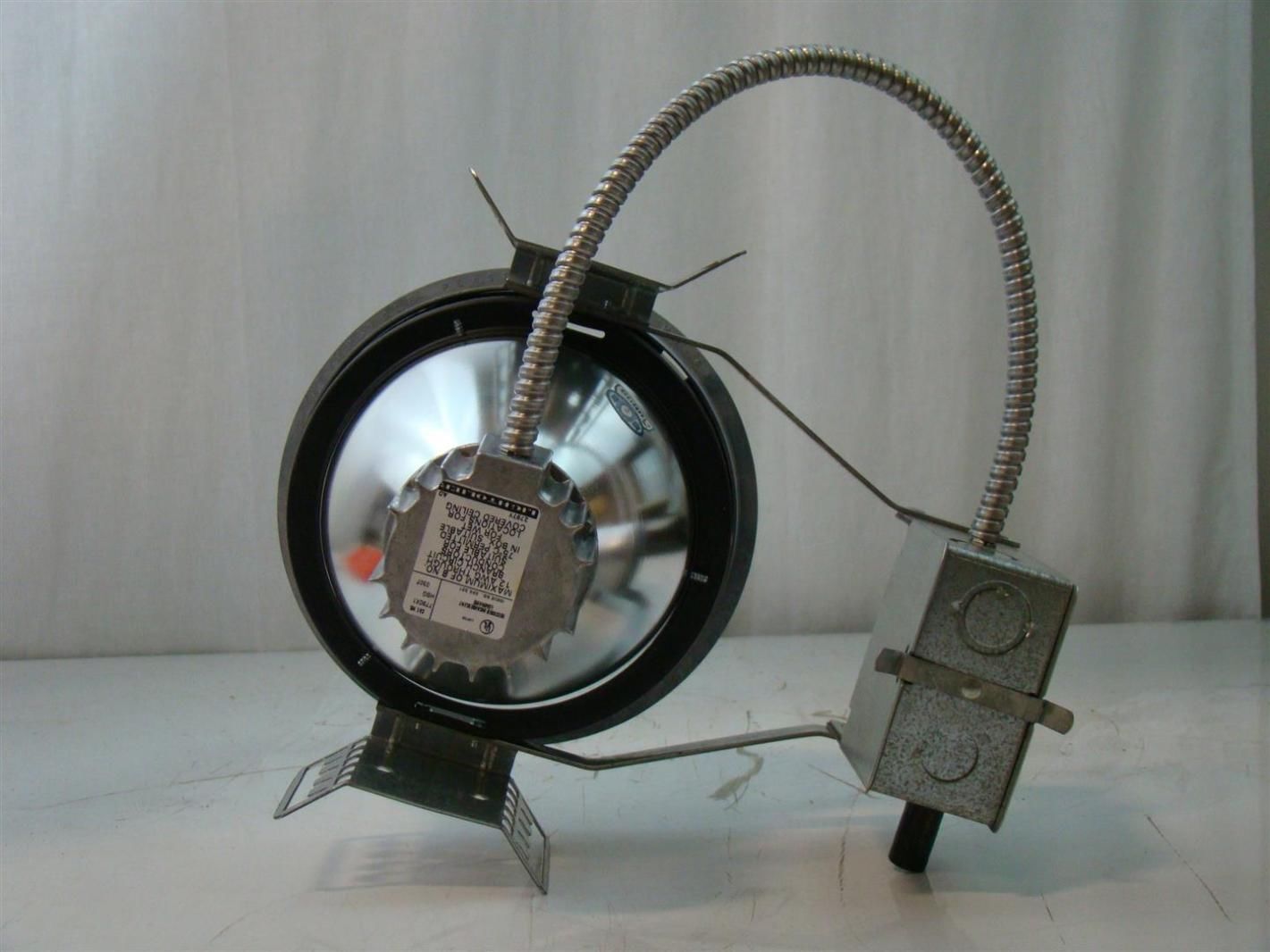 Lightolier High Hat Light Fixture HSG0307 2797Y 7790X1 eBay