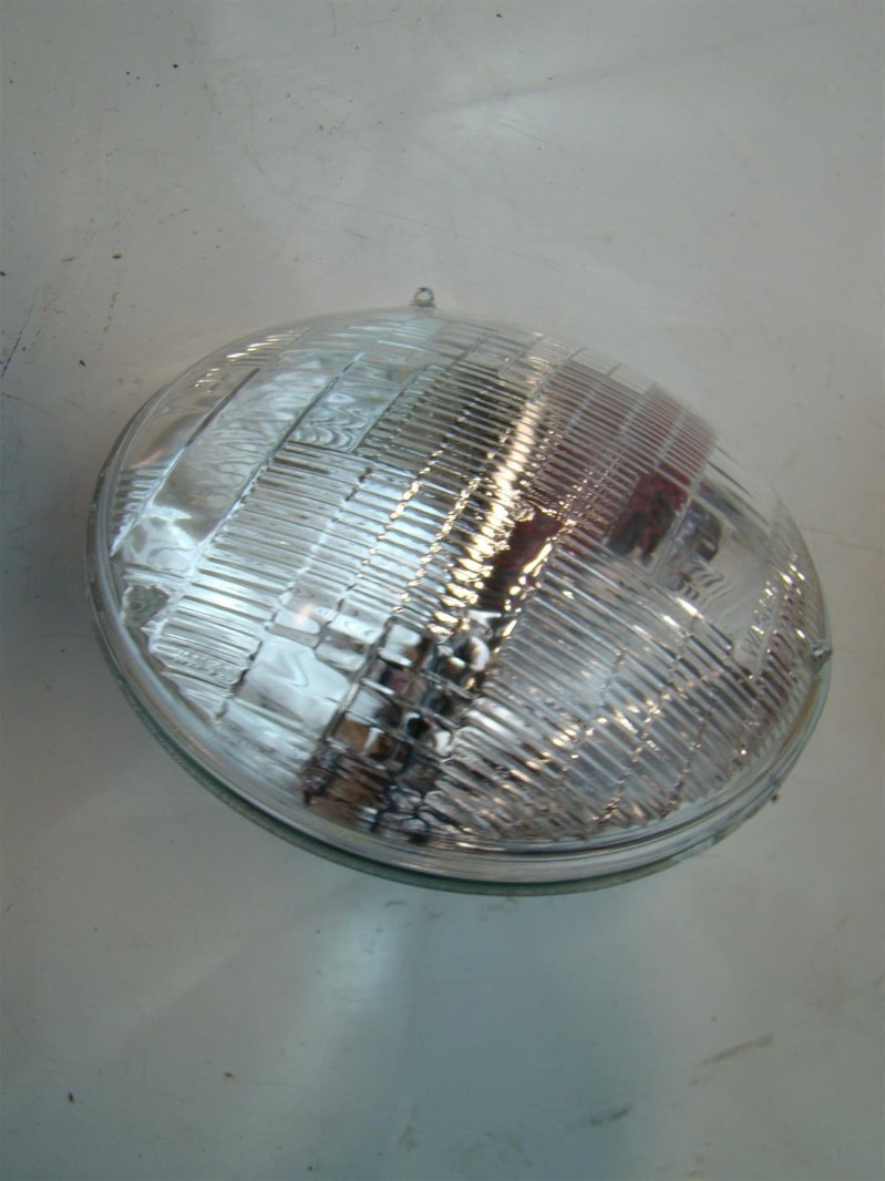Wagner Sealed Beam Headlamp 28V 50/40V 4800