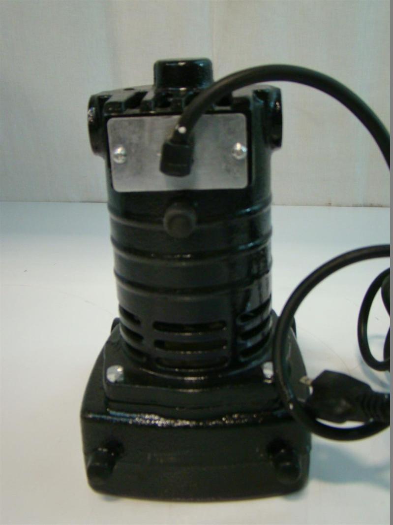 Portable Utility Pump 120V 8.4A 1500GPH 25 GPM 3/4"In 6'10" Cord