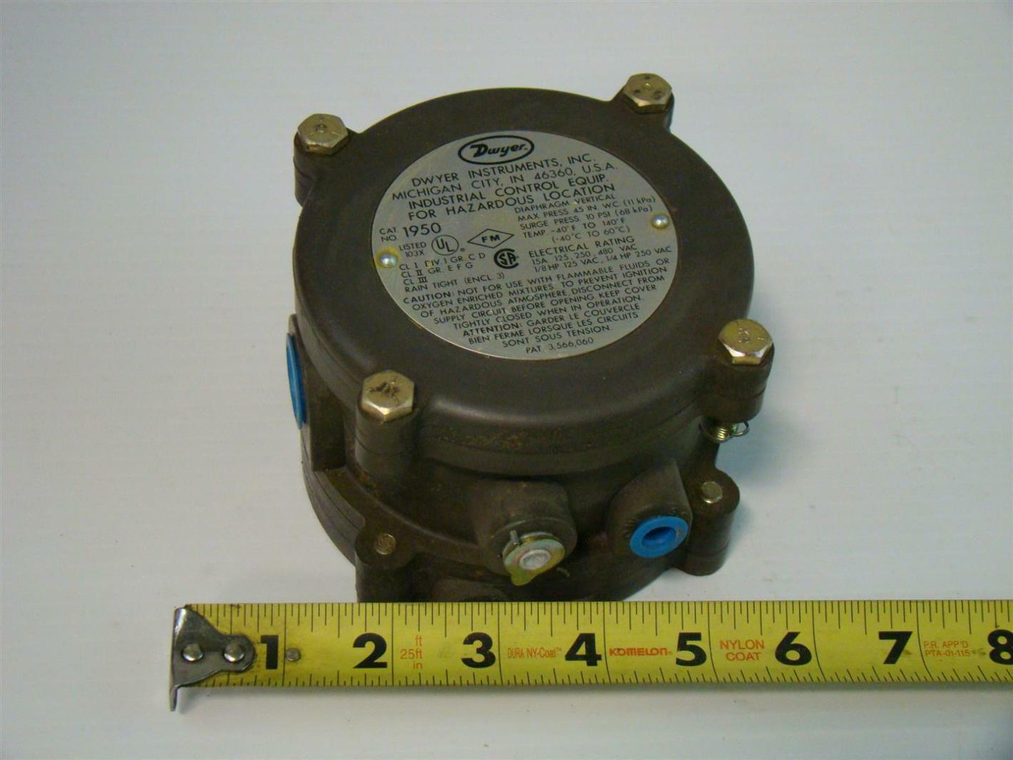Dwyer Instruments Differential Pressure Switch 15A 1/8HP 125VAC 1950 eBay