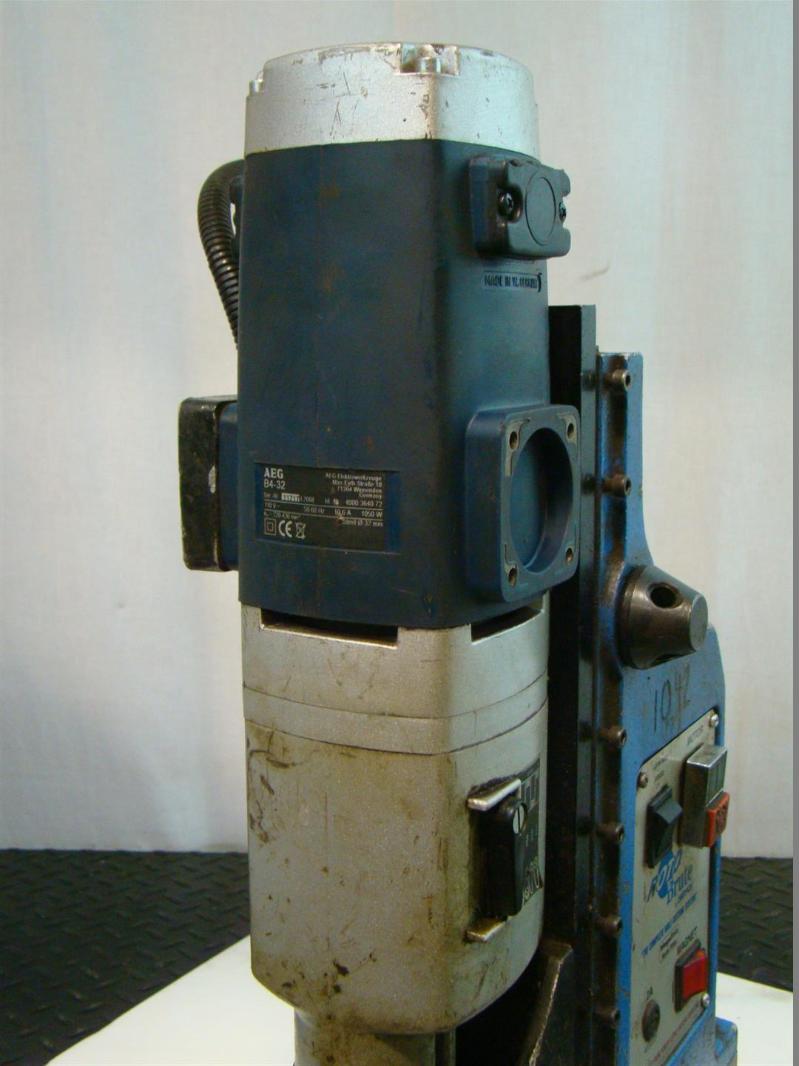 Champion Roto Brute AEG B432 1100W 11717 L2008 RB65 eBay