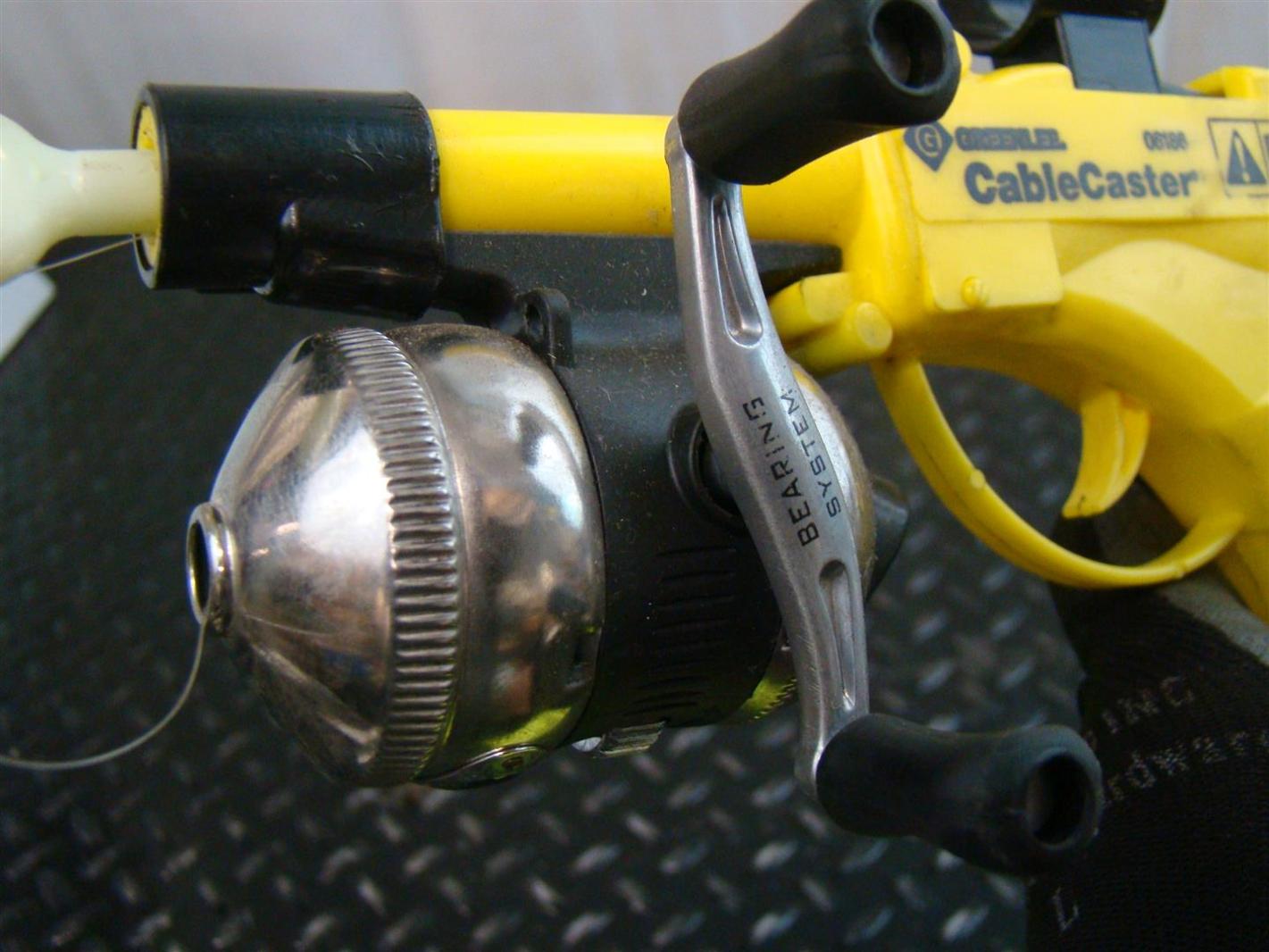 Greenlee CableCaster Wire Pulling Tool with 1 Dart 06188