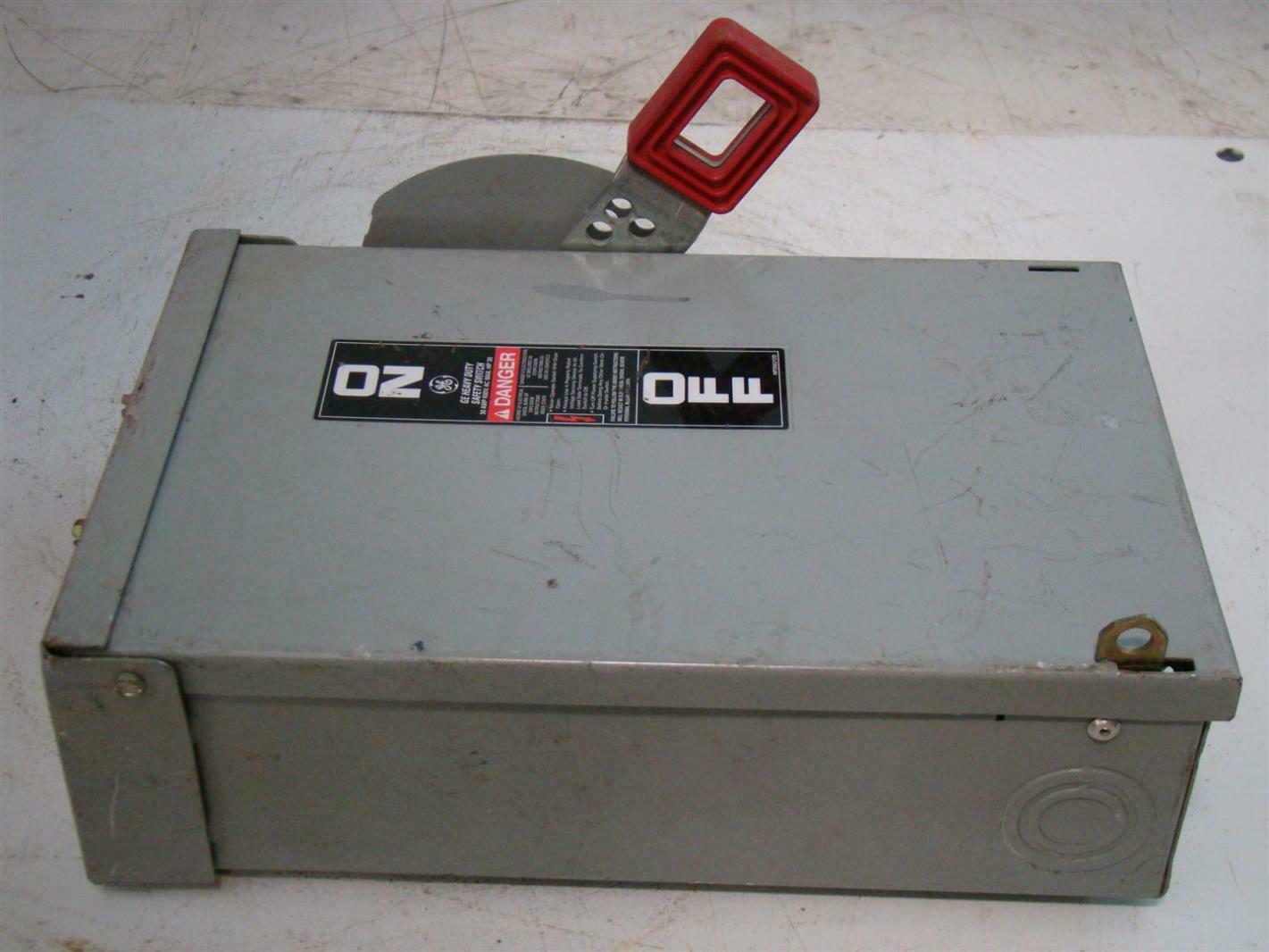General Electric Heavy Duty Safety Switch 30A 600Vac 30HP THN3361R