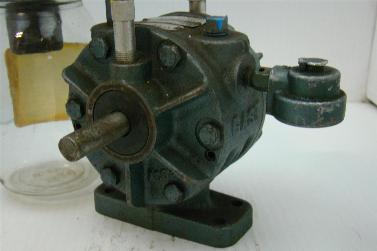 Gast Mini ROTARY VANE VACUUM PUMP 0440V2B 73172963