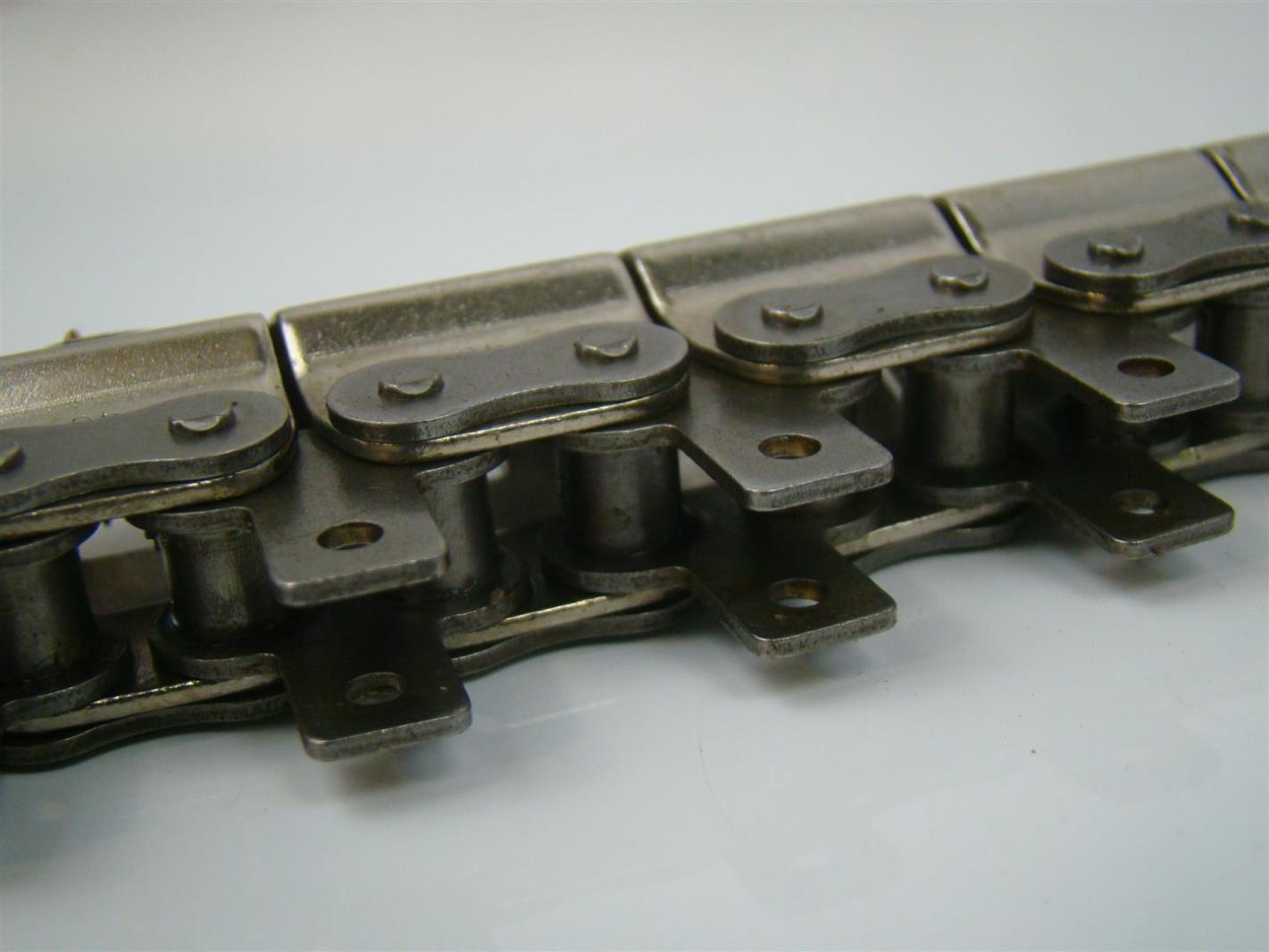 40 Roller Chain Speciality Attachment Tab with Chain Saddle 6' F7J01