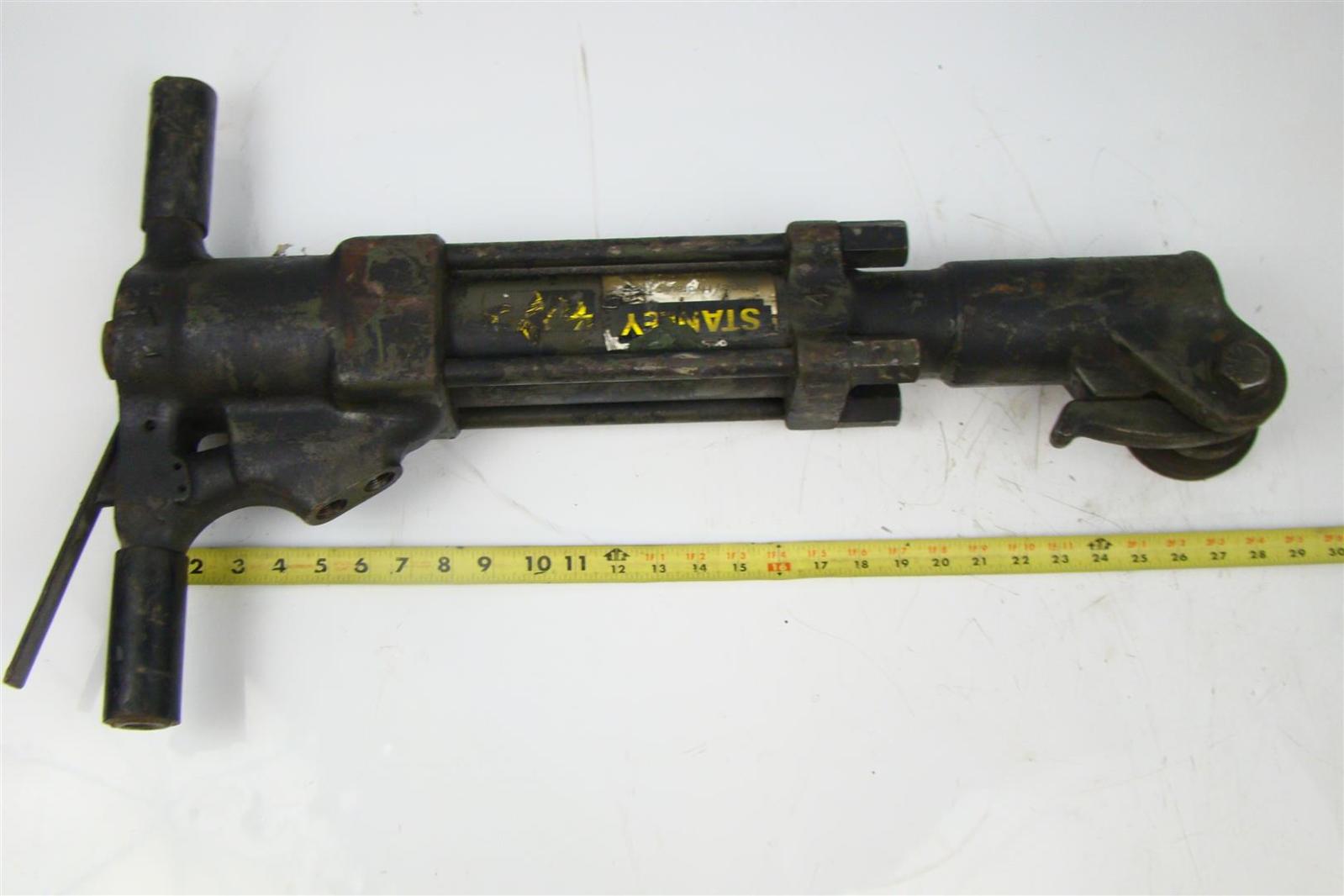 Stanley hydraulic Tools 11/4" Hex Breaker Demolition Jack Hammer BR67130M