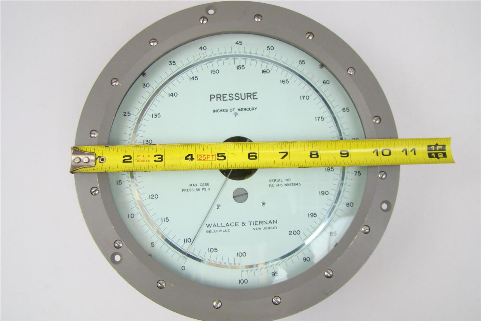 Wallace & Tiernan Absolute Pressure Gauge Max 35PSIG FA145NN13643