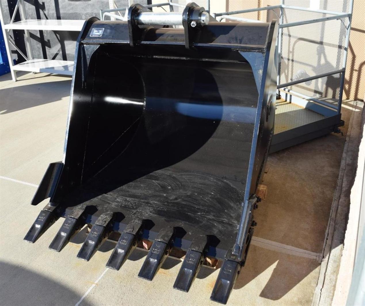 54" Heavy Duty Excavator Bucket John Deere 200 (80mm PINS) eBay