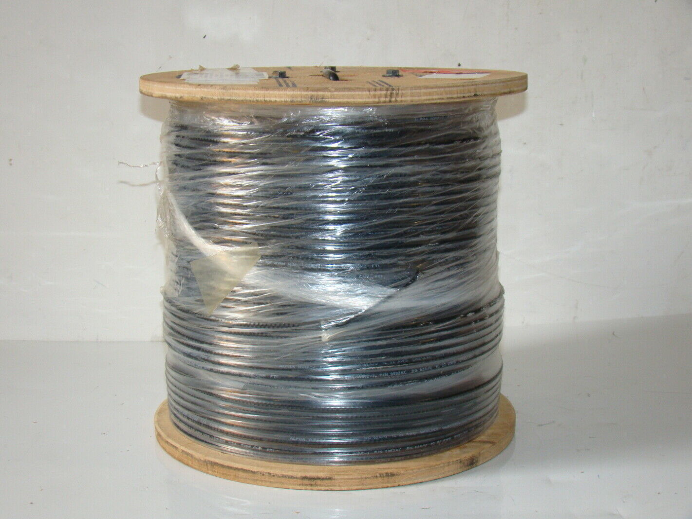 Power Limited Circuit Cable Black 1000 FT RG62 22AWG 772680