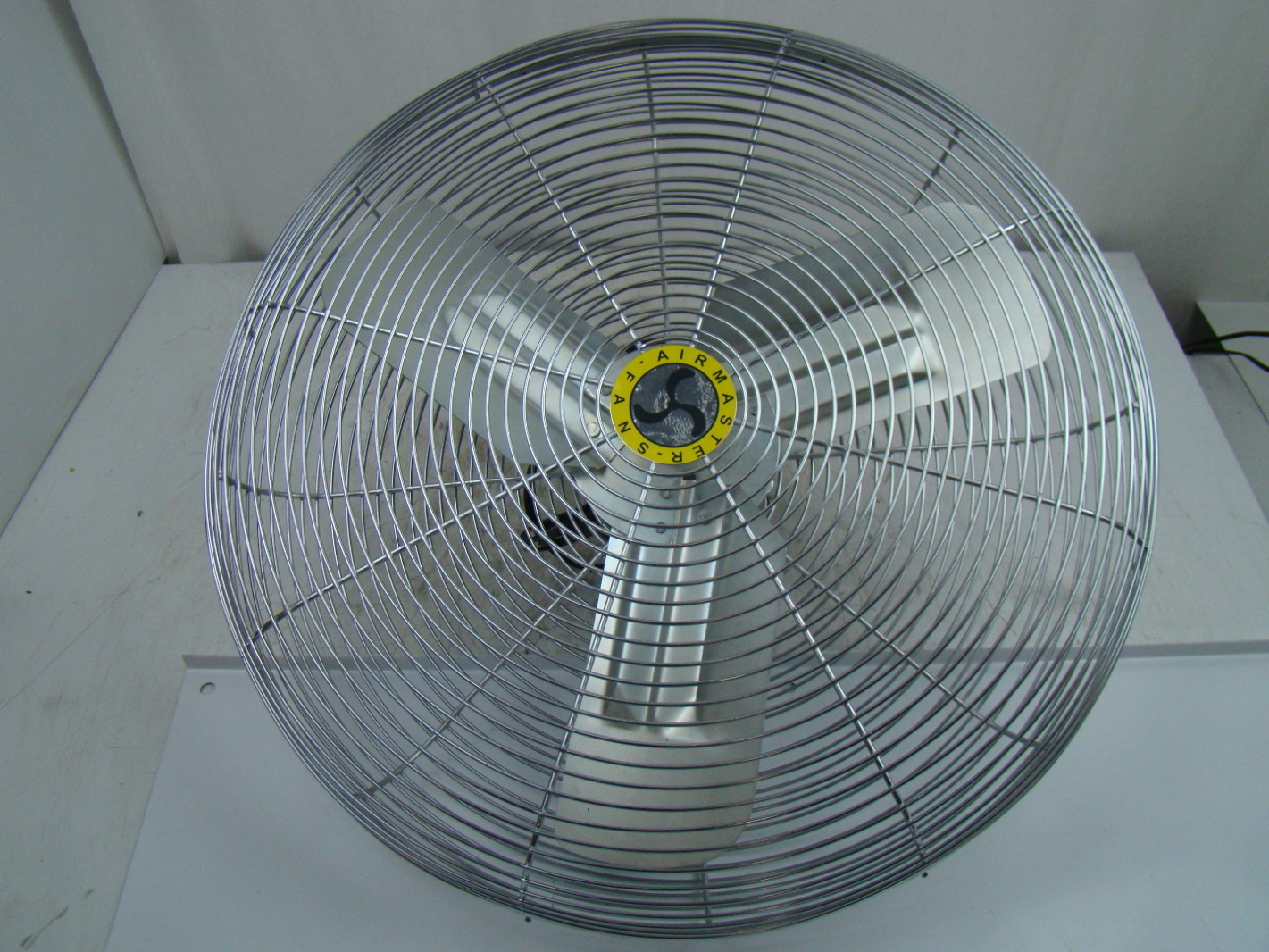 "Airmaster 24 Commercial Non Oscillating Fan Head"