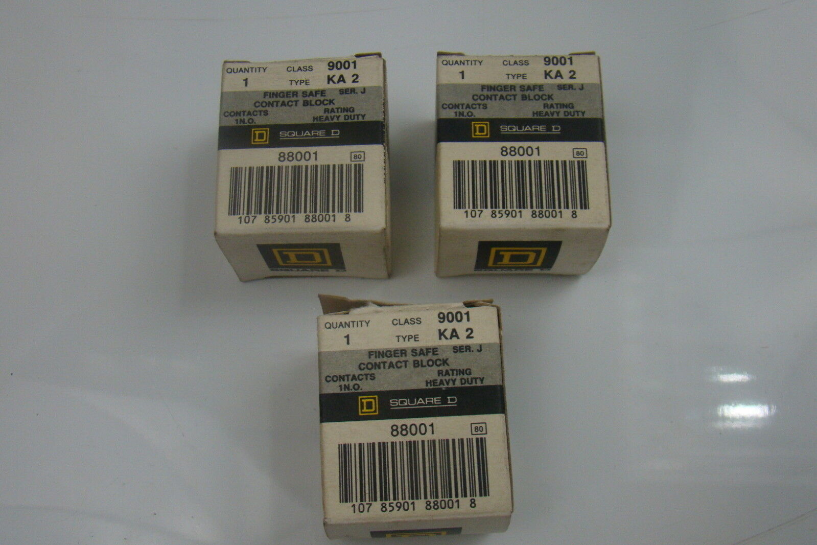 New in Box Square D Finger Safe Contact Block 9001 KA1 Series J 88001