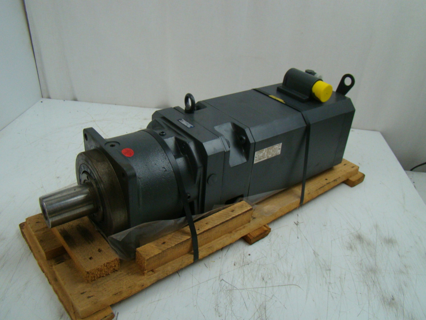 Siemens Õ3 Servomotor 1FT61058AF711AL0Z & Alpha Gearbox SPG180MF1