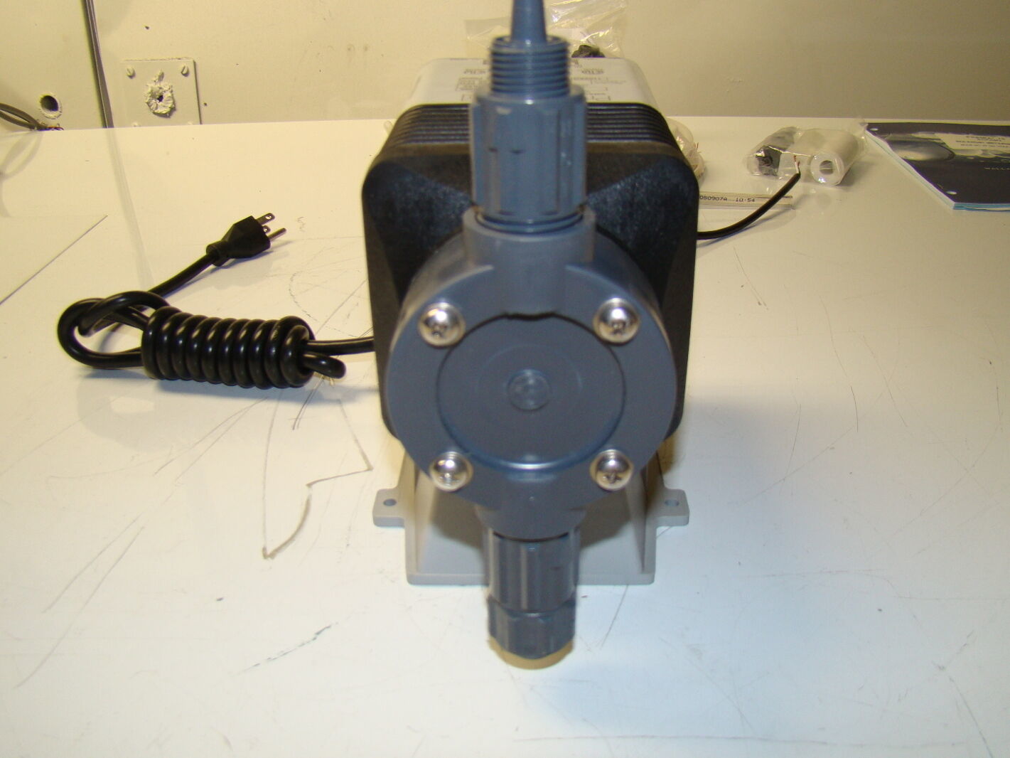 Premia 75 Solenoid Metering Pump P75ECL2EAVHC1A6X | Joseph Fazzio, Incorporated