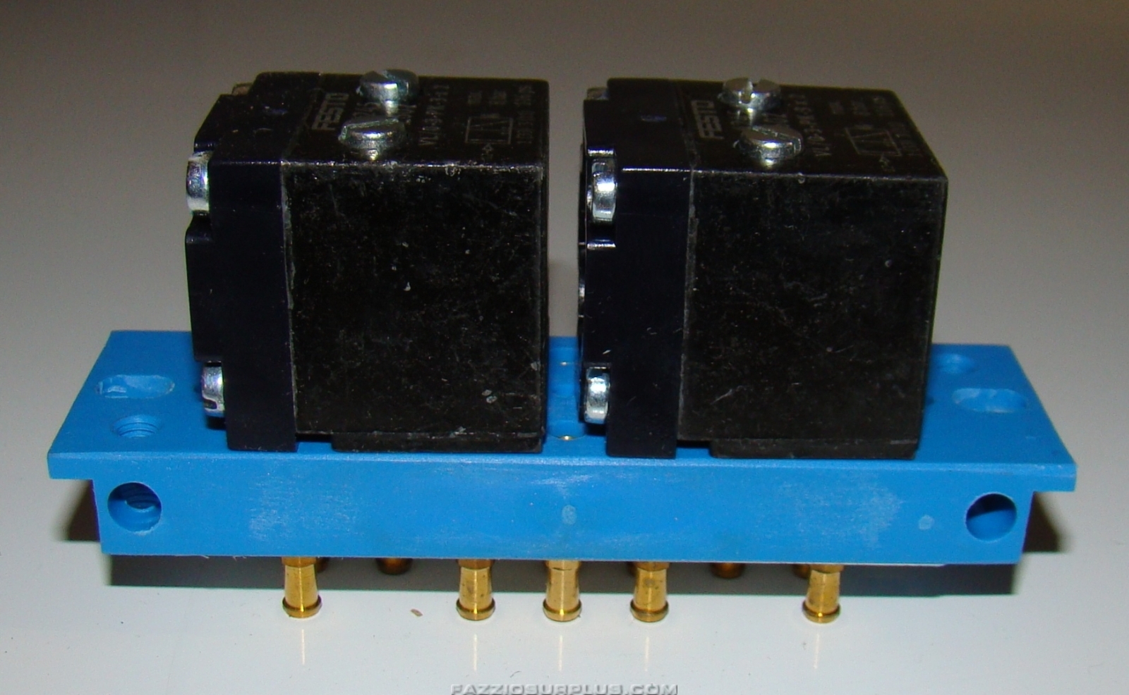 Festo, Pneumatic Valve Block VL/03PK 3 x 2 eBay