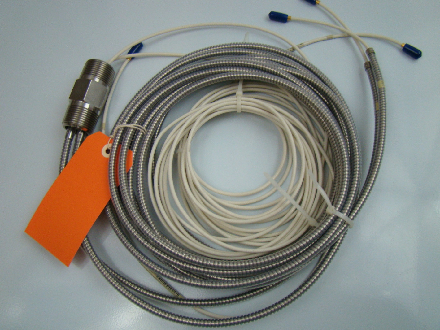 Bently Nevada 7200 Series Vibration Sensor 2100503808040407901