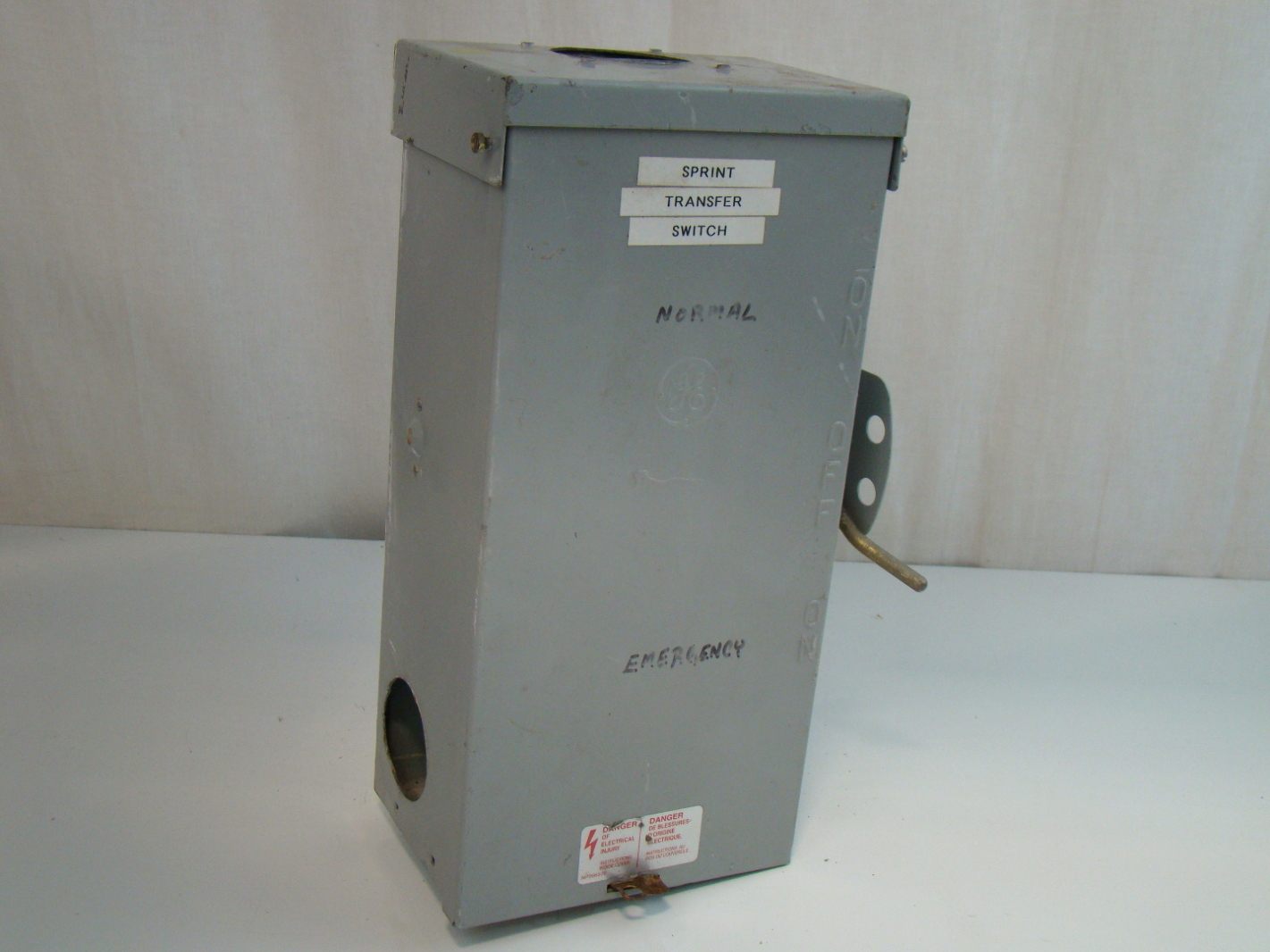 General Electric 100A Double Throw safety Transfer Switch TC10323R eBay