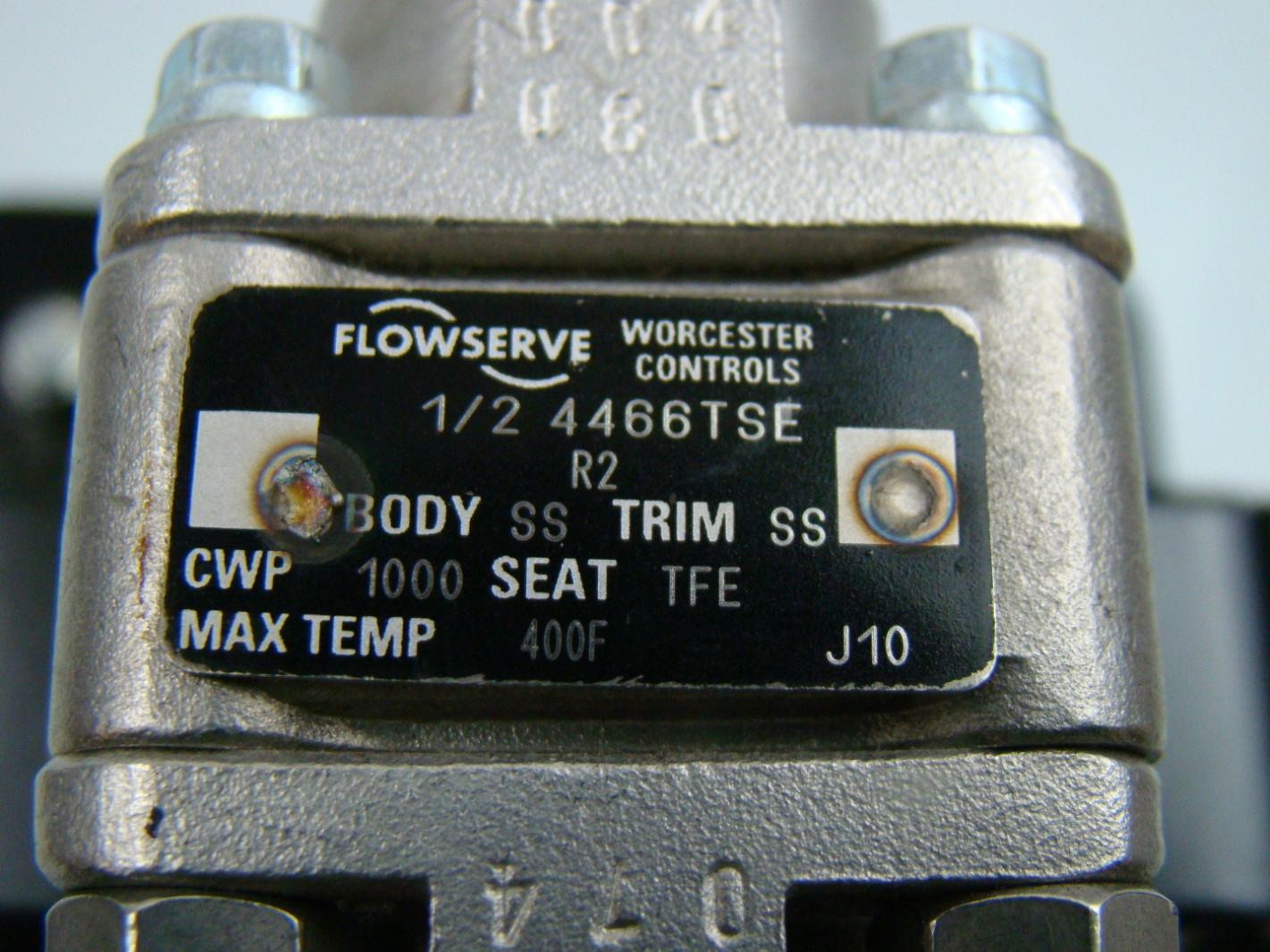 Flowserve 120v Series 36 Electric Actuator 1036TW120A with 1/2" Ball Valve