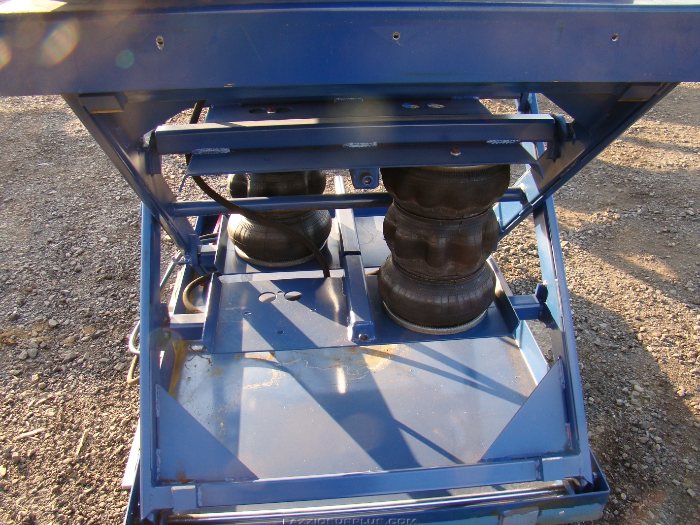 Knight 2000 lb. Tilting Pneumatic Lift Table eBay