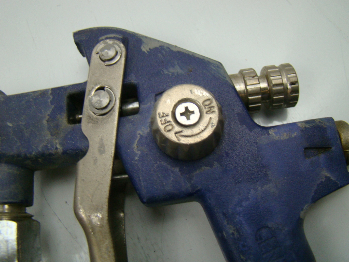 Central Pneumatic HVLP Spray Gun Kit 3043 PSI