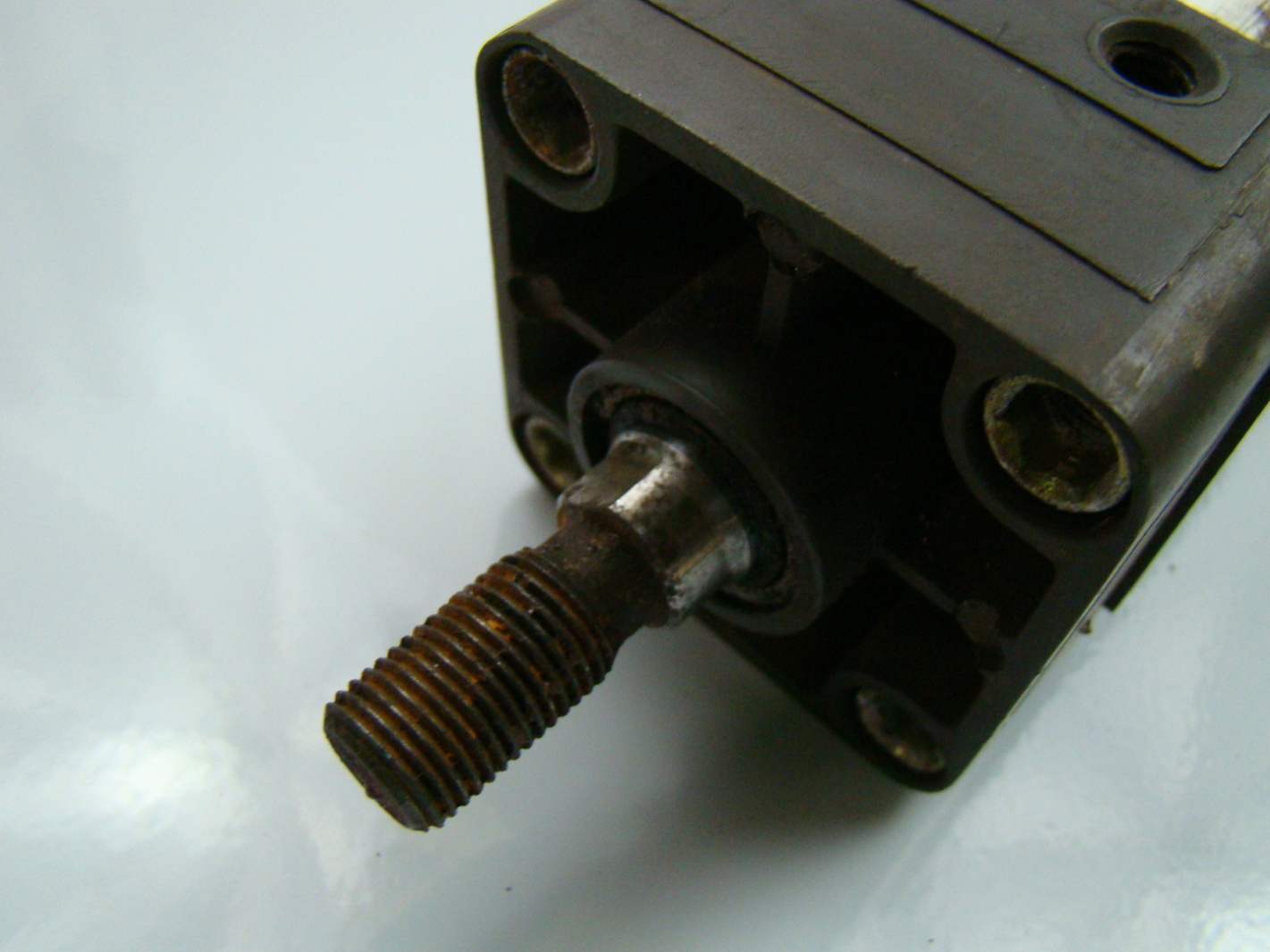 Wabco 2 x 1 200 PSI Pneumatic Cylinder P681770010 eBay