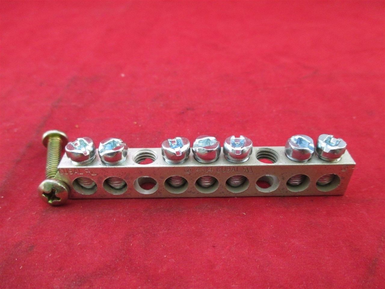 Square D Grounding Bar Kit PK7GTA Process Industrial Surplus