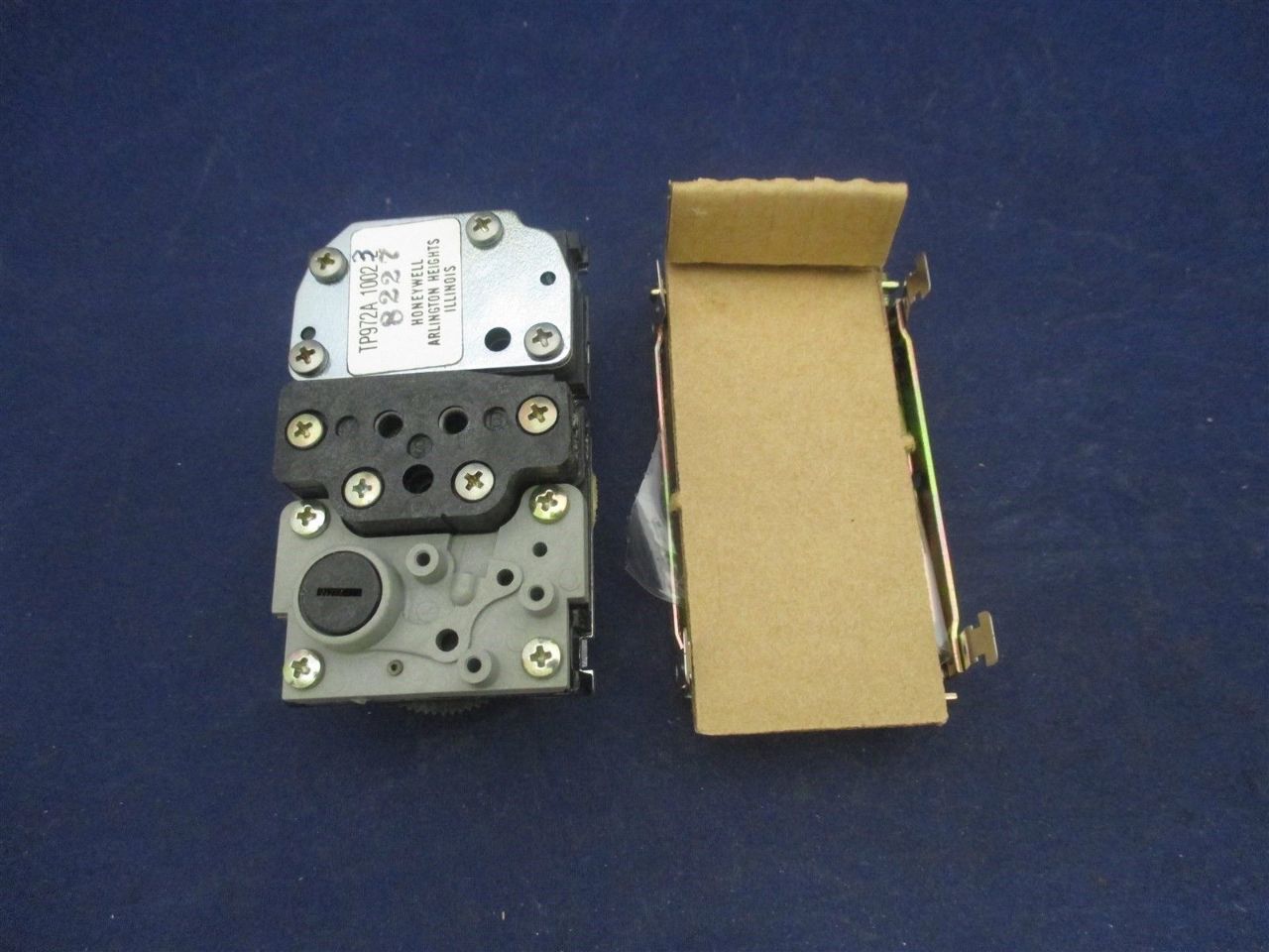 Honeywell Thermostat 2460 honeywell tp972a 1002 3 pneumatic thermostat new process Honeywell Thermostat 2460 honeywell tp972a 1002 3 pneumatic thermostat new process