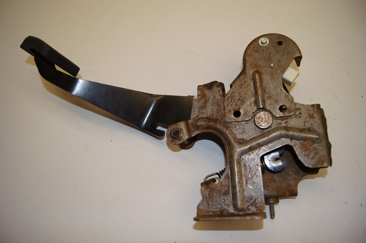 200609 Genuine Solstice 0809 Sky Clutch Pedal Assembly 15876088 2.4L
