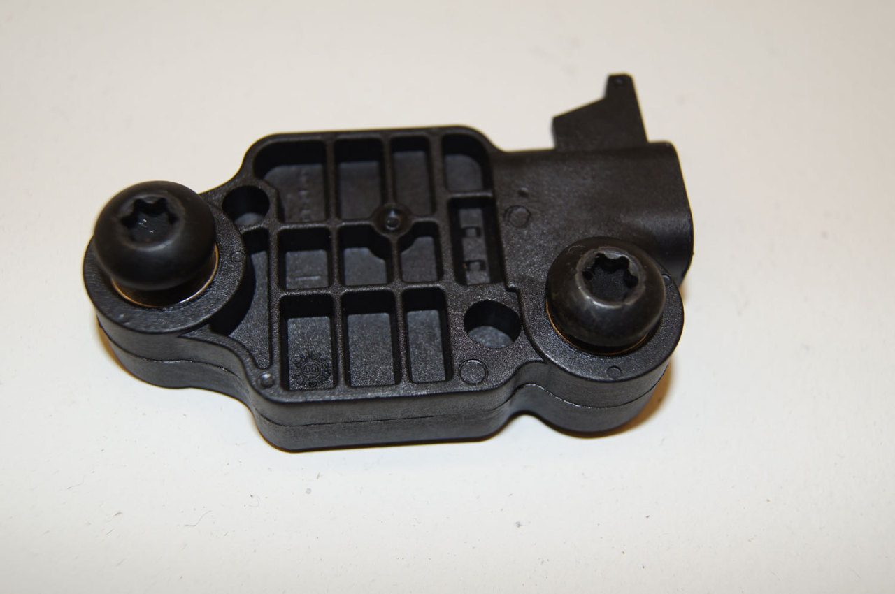 0709 Hummer H2 Side Impact Air Bag AirBag Door Sensor Rear (Fits Both