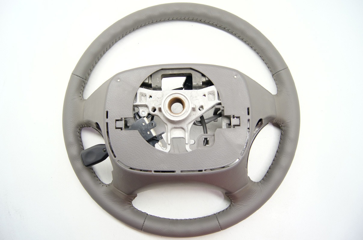 20052006 Toyota Camry Grey Leather Steering Wheel w/Audio Cruise