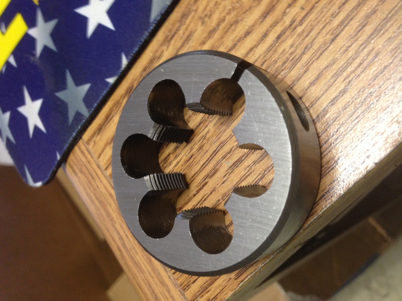 1//4/"-20 X 1/" HIGH SPEED STEEL ROUND ADJUSTABLE DIE
