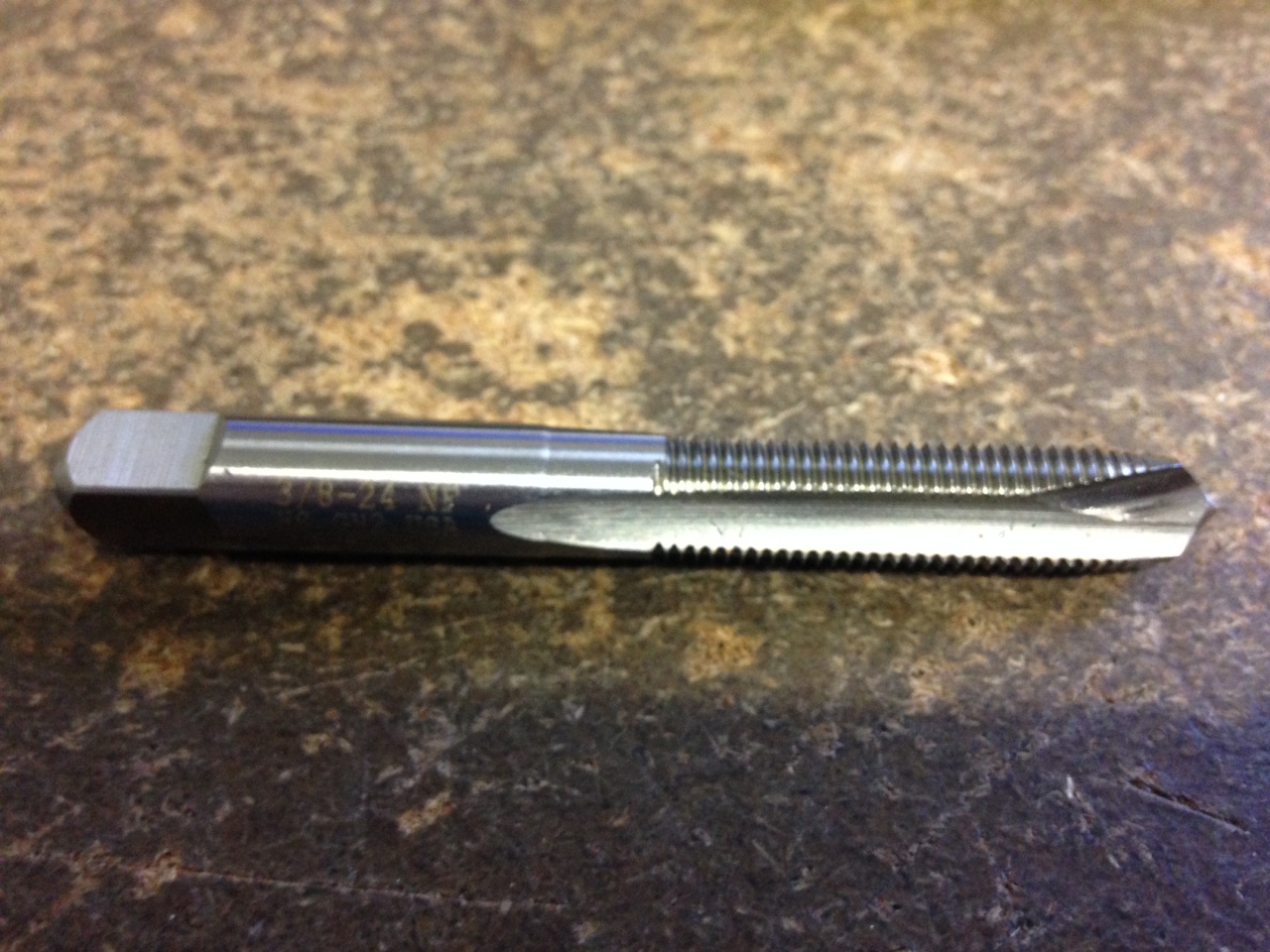 3//8/"-24 GH3 HIGH SPEED STEEL 3 FLUTE SPIRAL POINT PLUG TAP