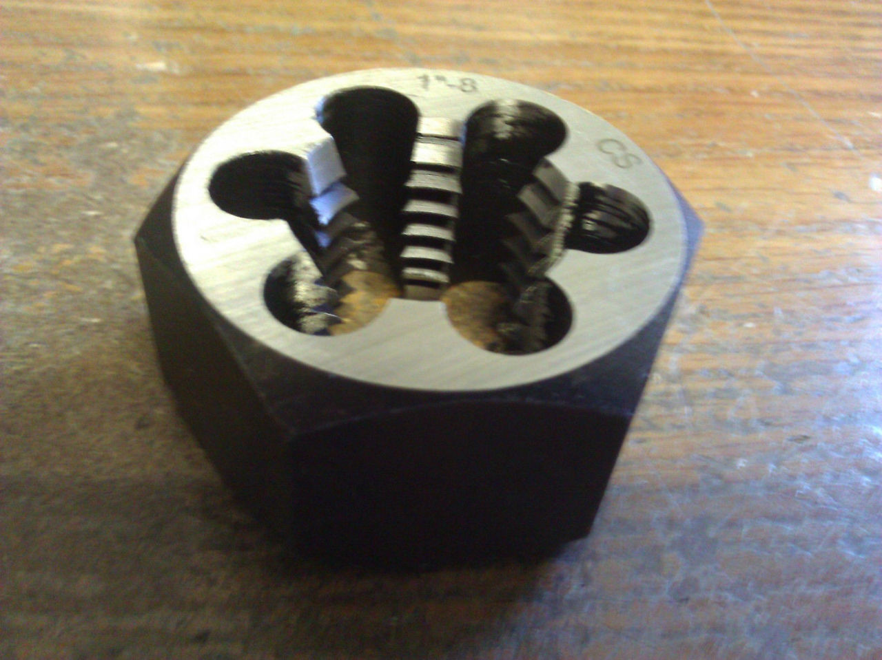 1 1/4"-18 Carbon Steel Hex Re-Threading Die - Right Hand, 1-1/4 Inch 18 TPI