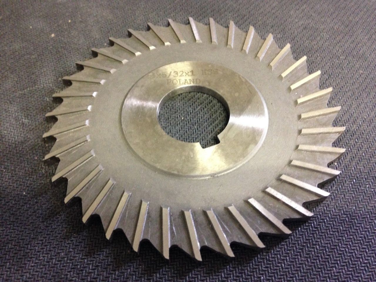 .1562" 5/32" X 4" X 1" ARBOR HOLE HIGH SPEED STEEL SIDE CHIP SLITTING