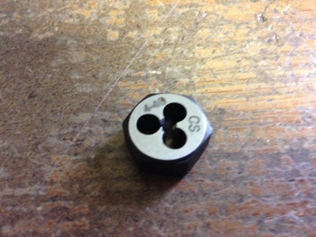 4-40 CARBON STEEL HEXAGONAL RE-THREADING DIE