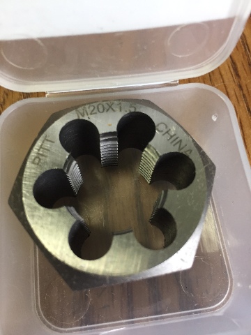 M20 X 1.50 CARBON STEEL HEXAGONAL RE-THREADING DIE