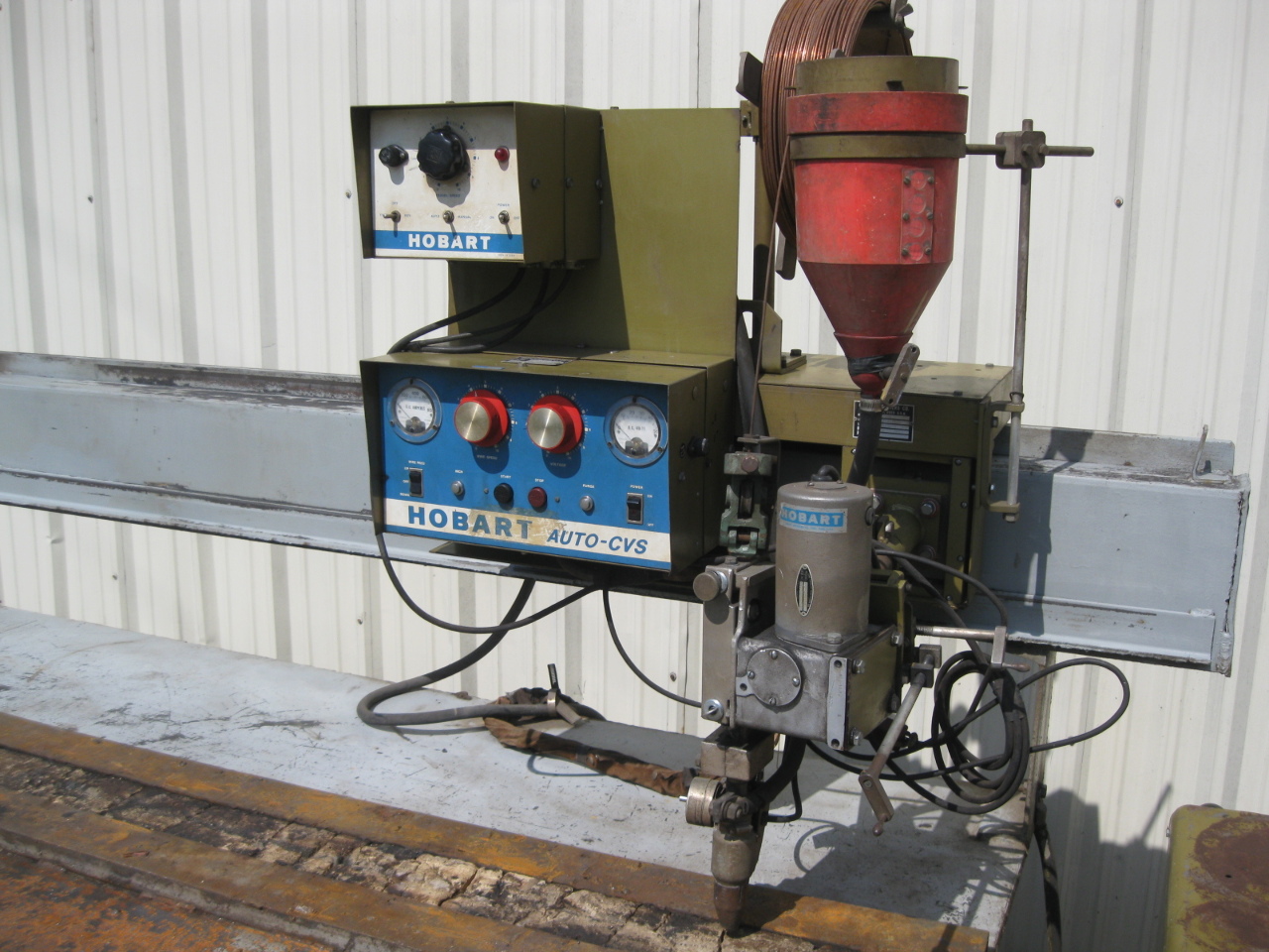 Hobart Submerged Arc 650 Amp Mega Mig Welder & Auto CVS Wire Feeder