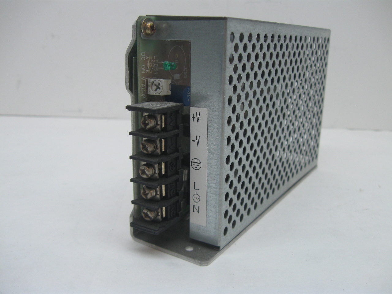 Omron S82J5524 Power Supply 100120 Vac, 24 Vdc Output eBay