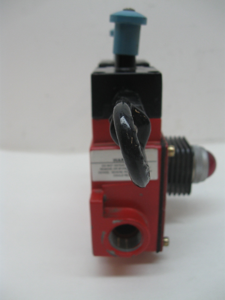 Honeywell 2CLSB1T1A Cable Pull Limit Switch eBay