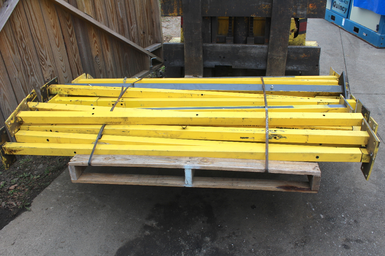 Wire Crafters Safety Cage Panels Wire Fence, Hinged Doors, Steel Posts