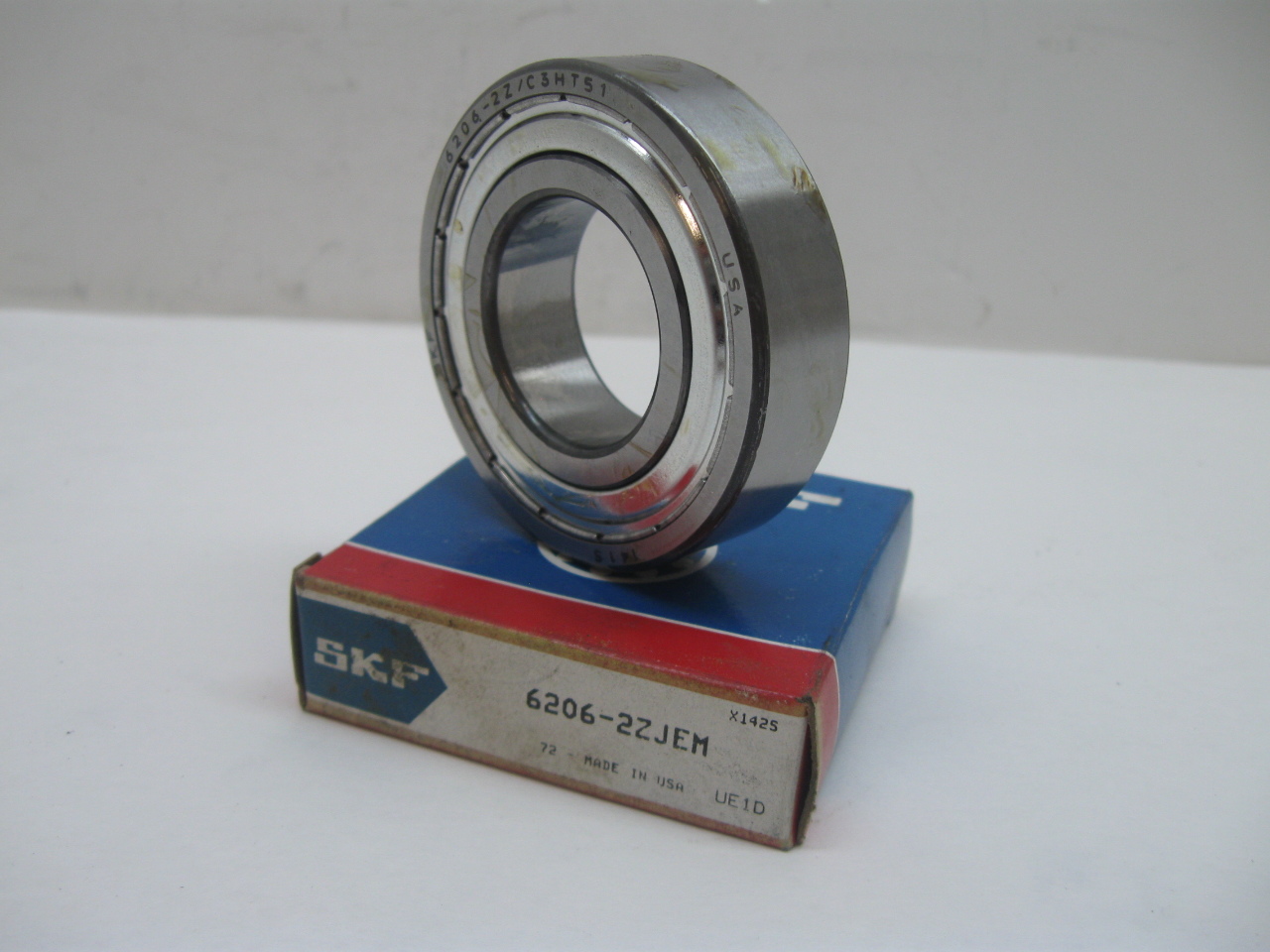 SKF 62062ZJEM Single Row Ball Bearing 30mm x 62mm x 16mm New eBay