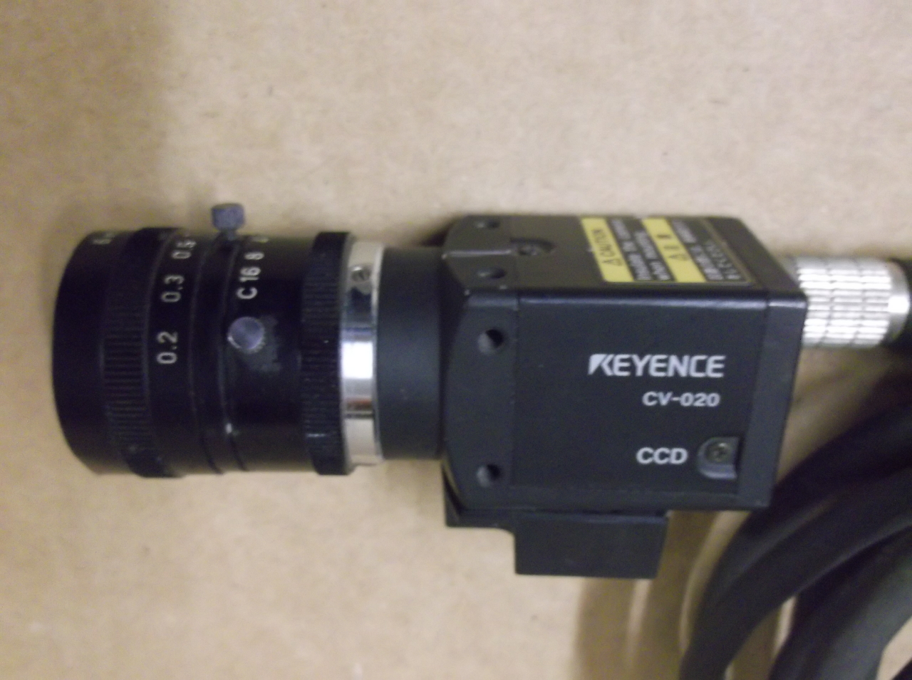 KEYENCE CV020 CCD CAMERA WITH CABLE and 6mm 11.4 Lens Daves