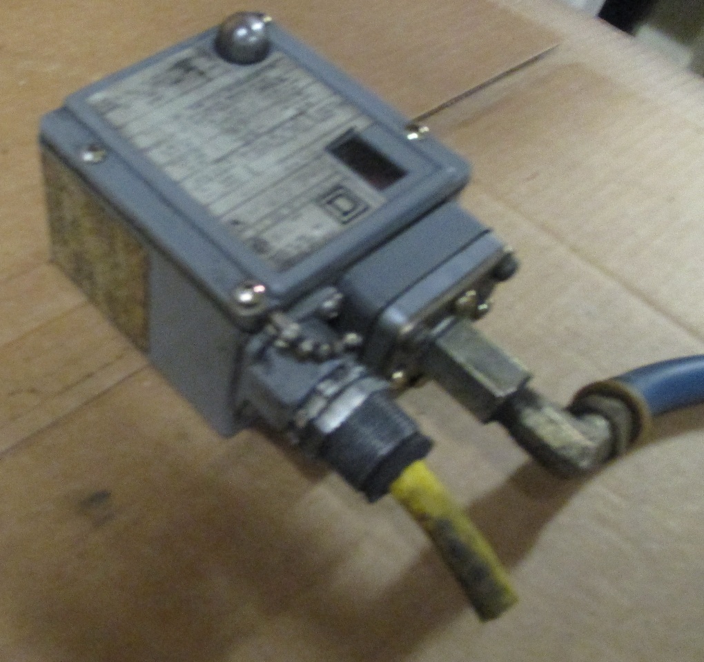SQUARE D GAW5 PRESSURE SWITCH INTERRUPTOR CLASS 9012 Series C eBay