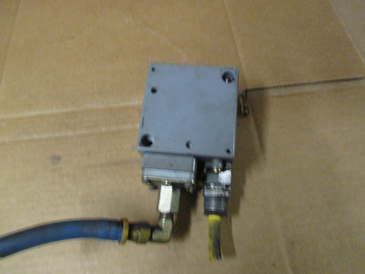 SQUARE D GAW5 PRESSURE SWITCH INTERRUPTOR CLASS 9012 Series C Daves