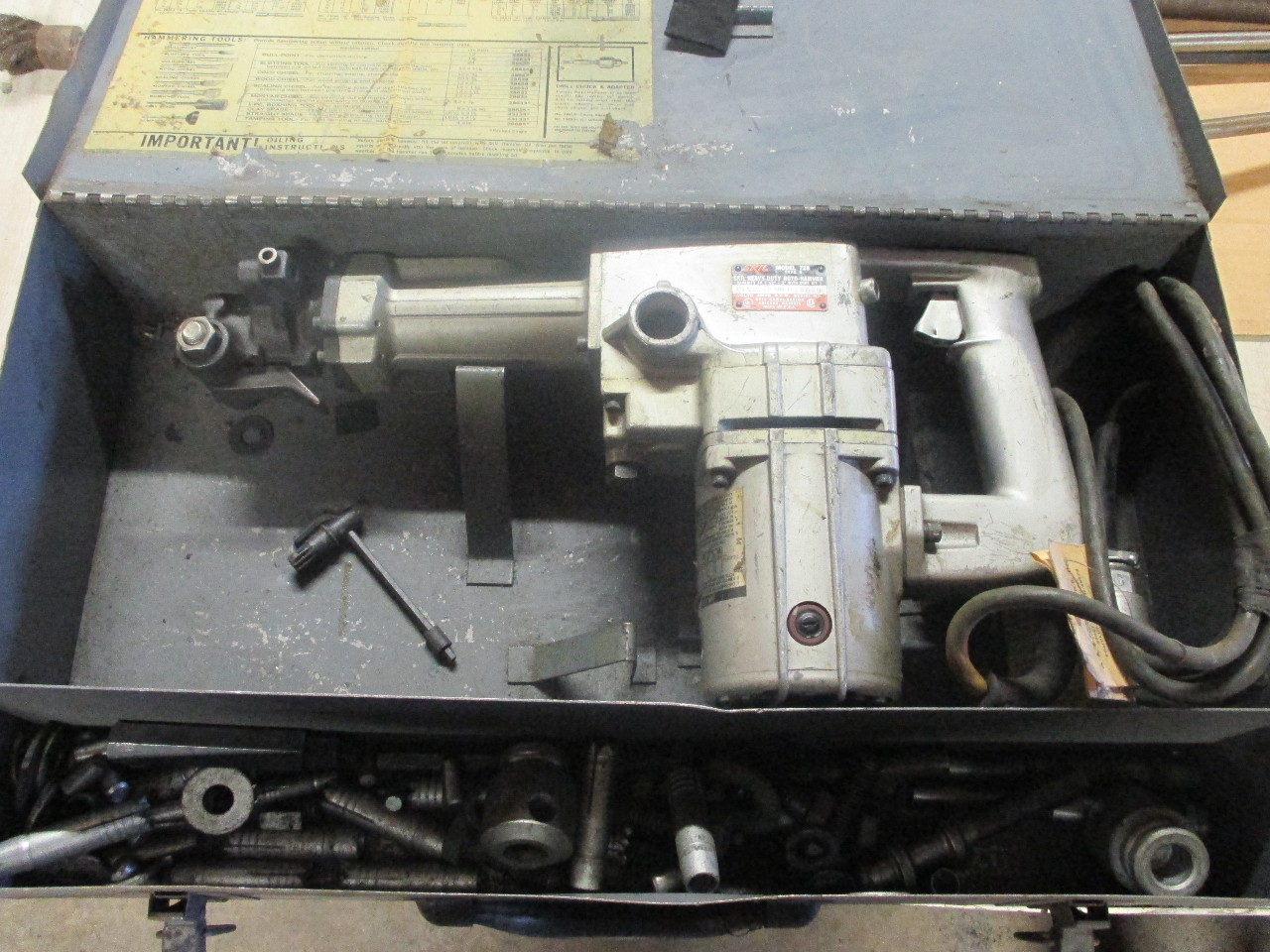 Skil 728 Heavy Duty RotoHammer Drill w/ assesories in Carrying Case eBay