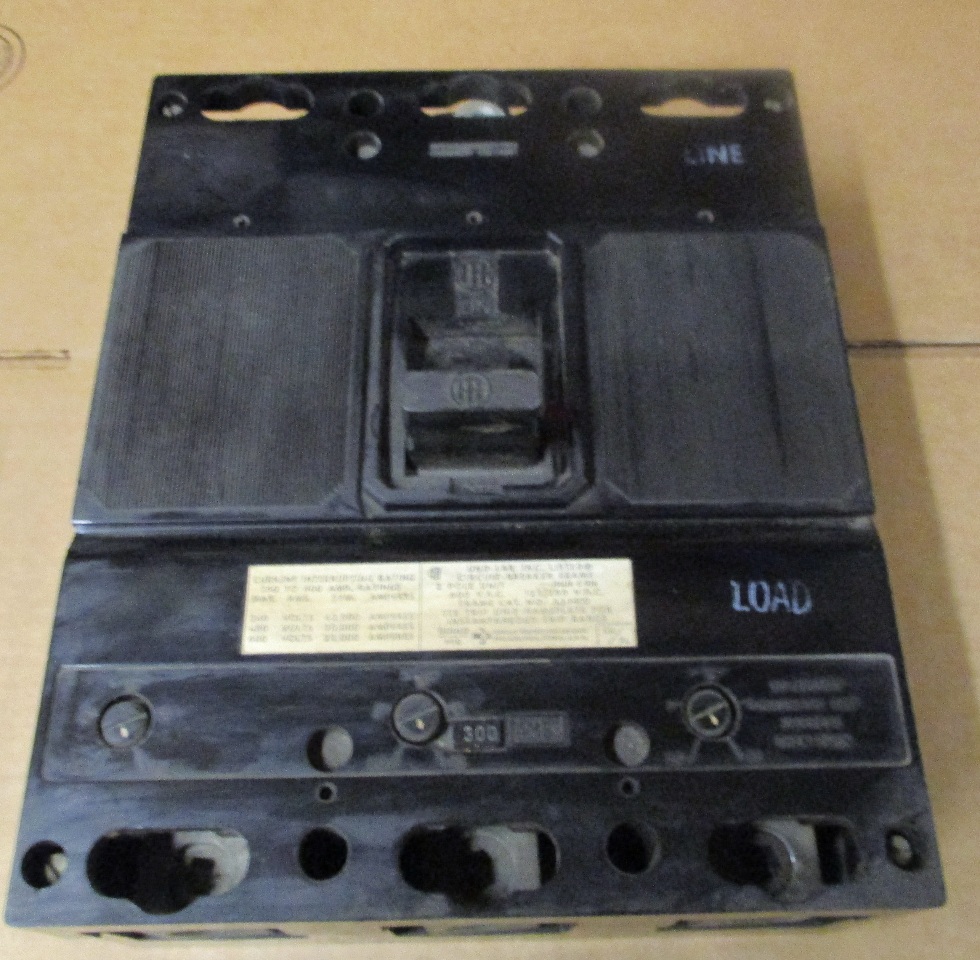 ITE JL3L400 CIRCUIT BREAKER 300 AMPS 3 POLE TYPE JLETI Daves