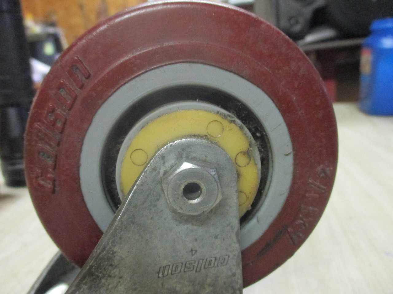 COLSON 4 X 1 1/2 SWIVEL PLATE CASTER W/ RUBBER WHEELS (SET OF 4