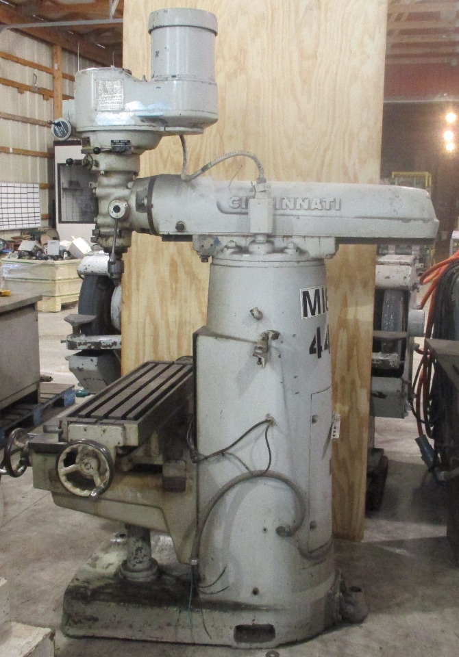 Cincinnati Vertical Milling Machine, w / Bridgeport J Series Variable